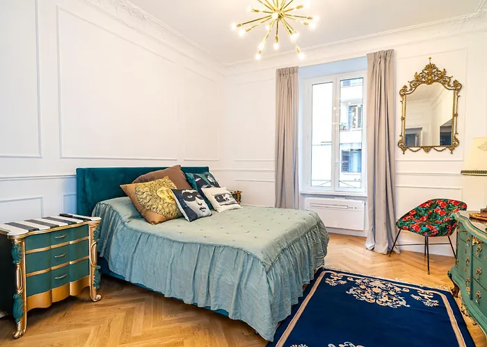 Vatican Boutique Rhome